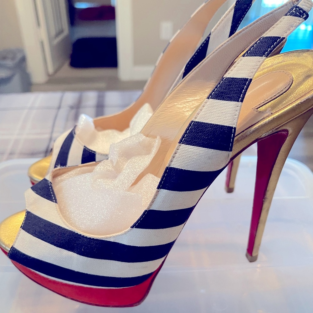 Lovely pair of red bottoms!